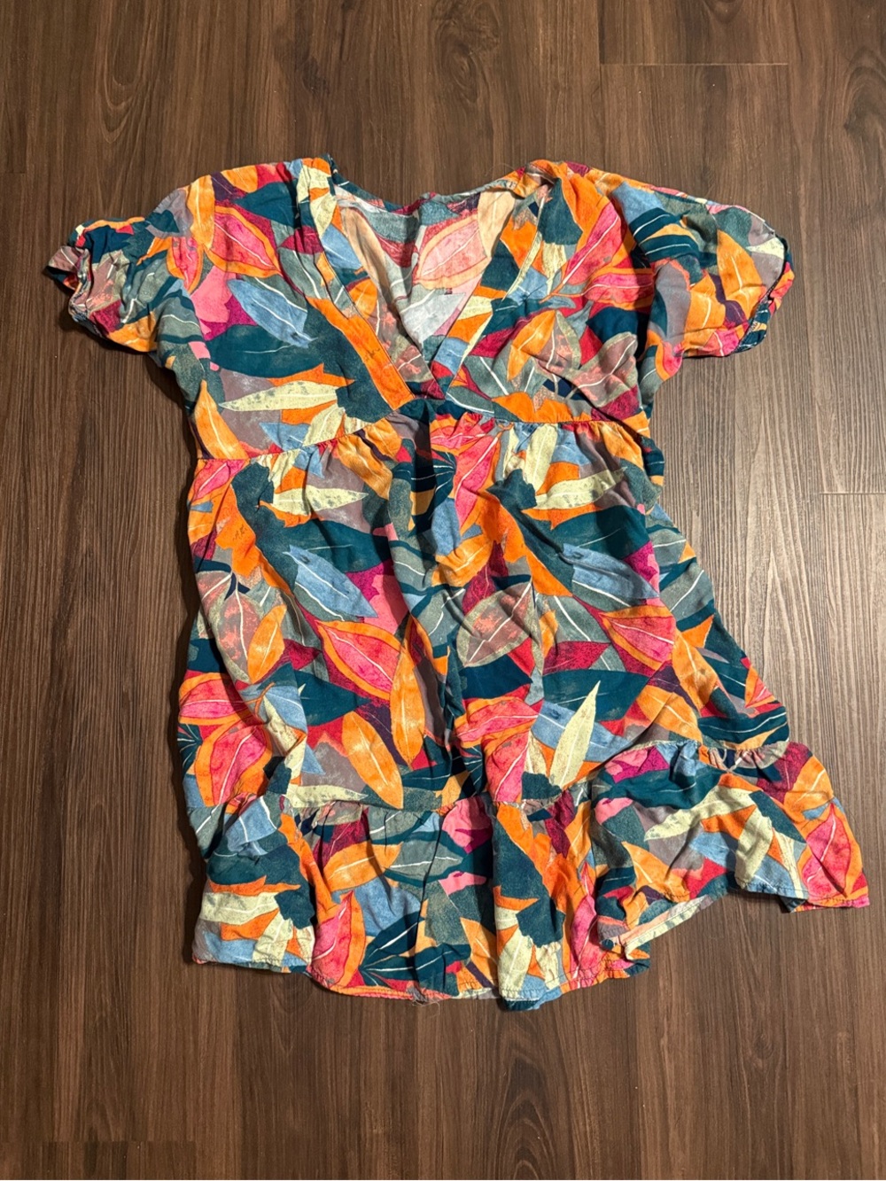 Women’s Multicolor Leaf Print Short Sleeve Top